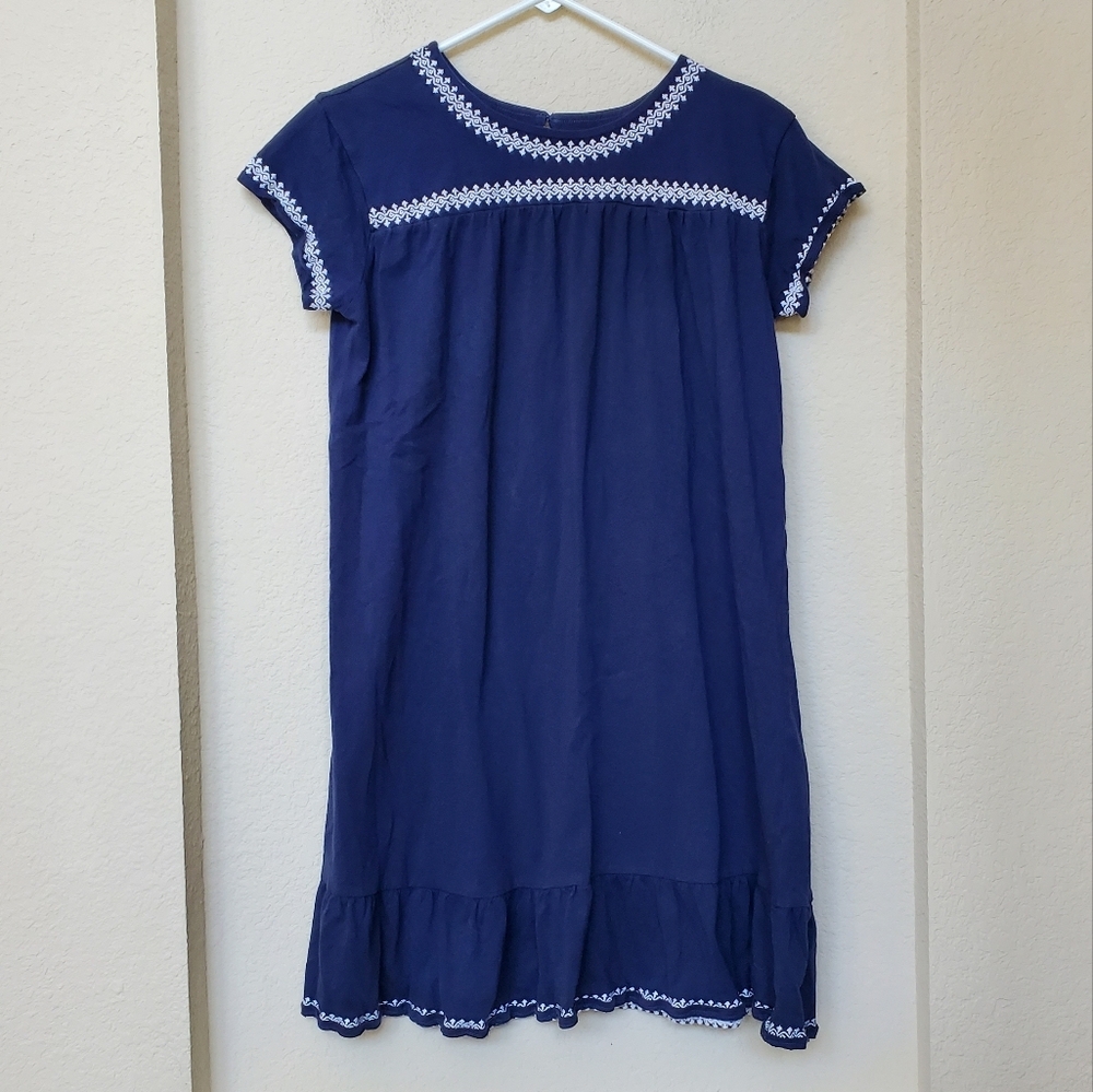 Vineyard Vines Girls White Trim Dress. Size XL